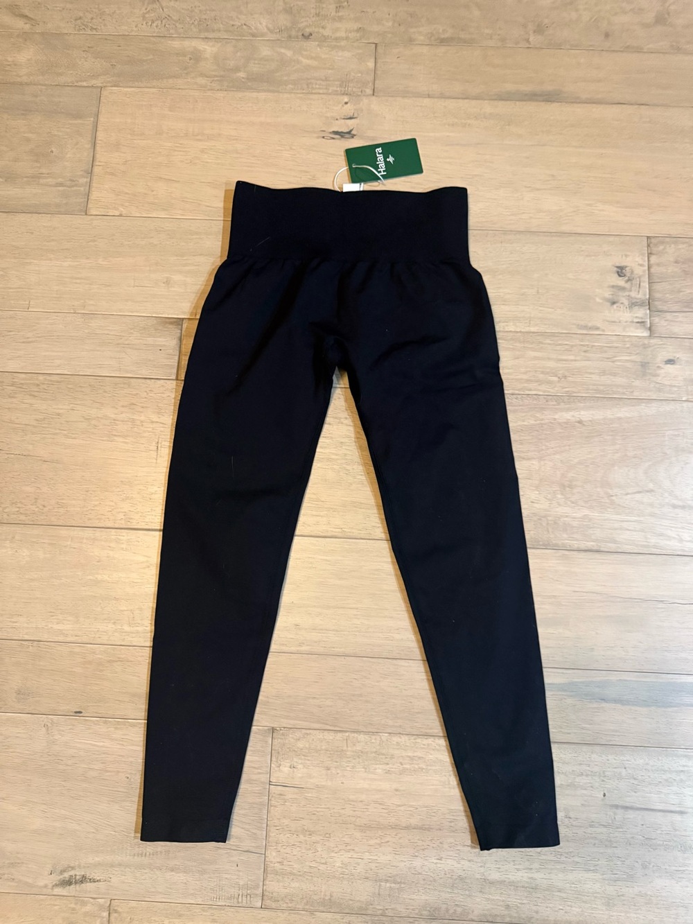 HALARA Black Women’s 7/8 Leggings with High Waist